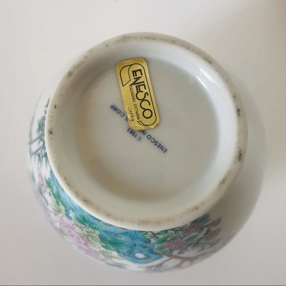 Vintage 1983 Enesco Japan Gold Trimmed Floral Birds Blossoms Small Vase.